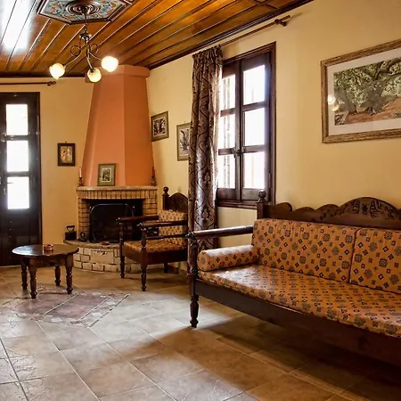 Villa Erontas *
